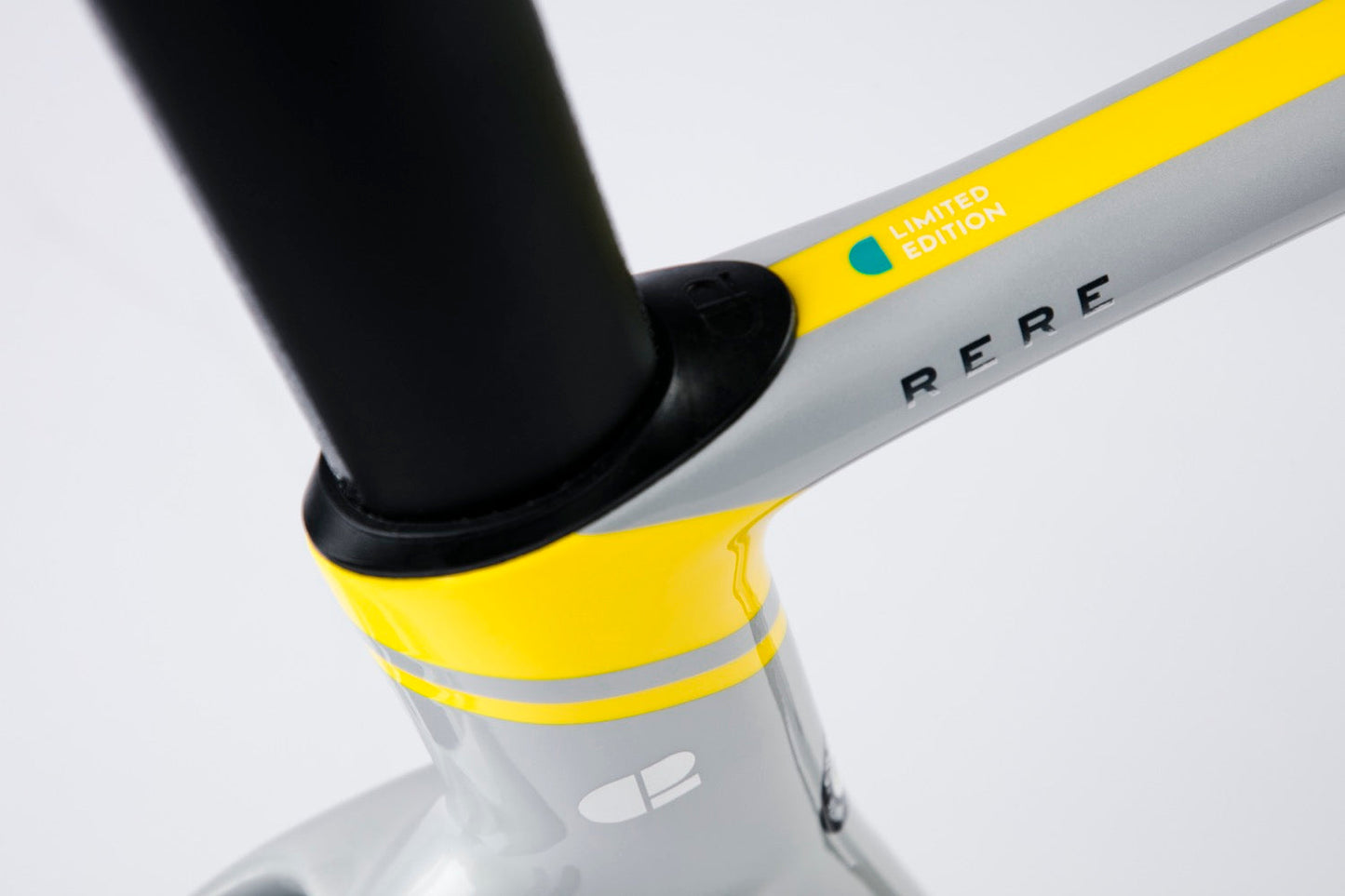 RERE METALLIC SILVER + YELLOW (TAUHOU)