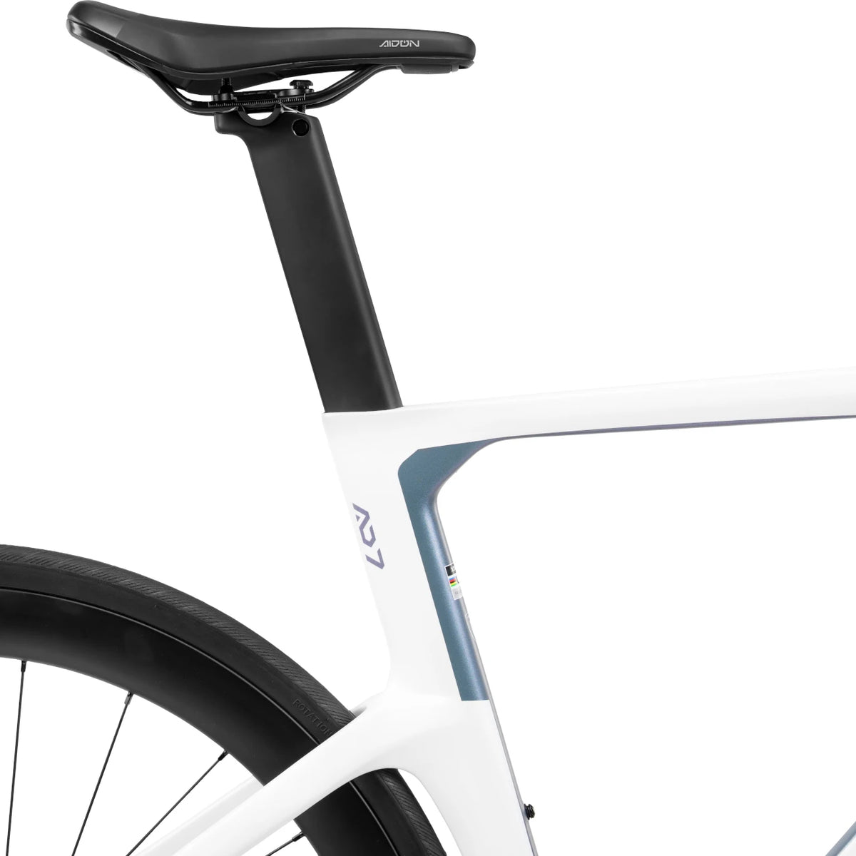 X-LAB AD7 105 Di2 White Road Bike
