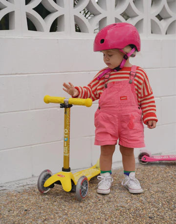 Mini Micro Deluxe 3 Wheel Scooter