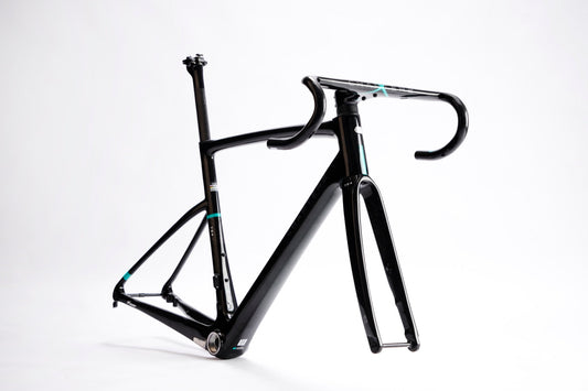 TOA GLOSSY BLACK (TUHUA)